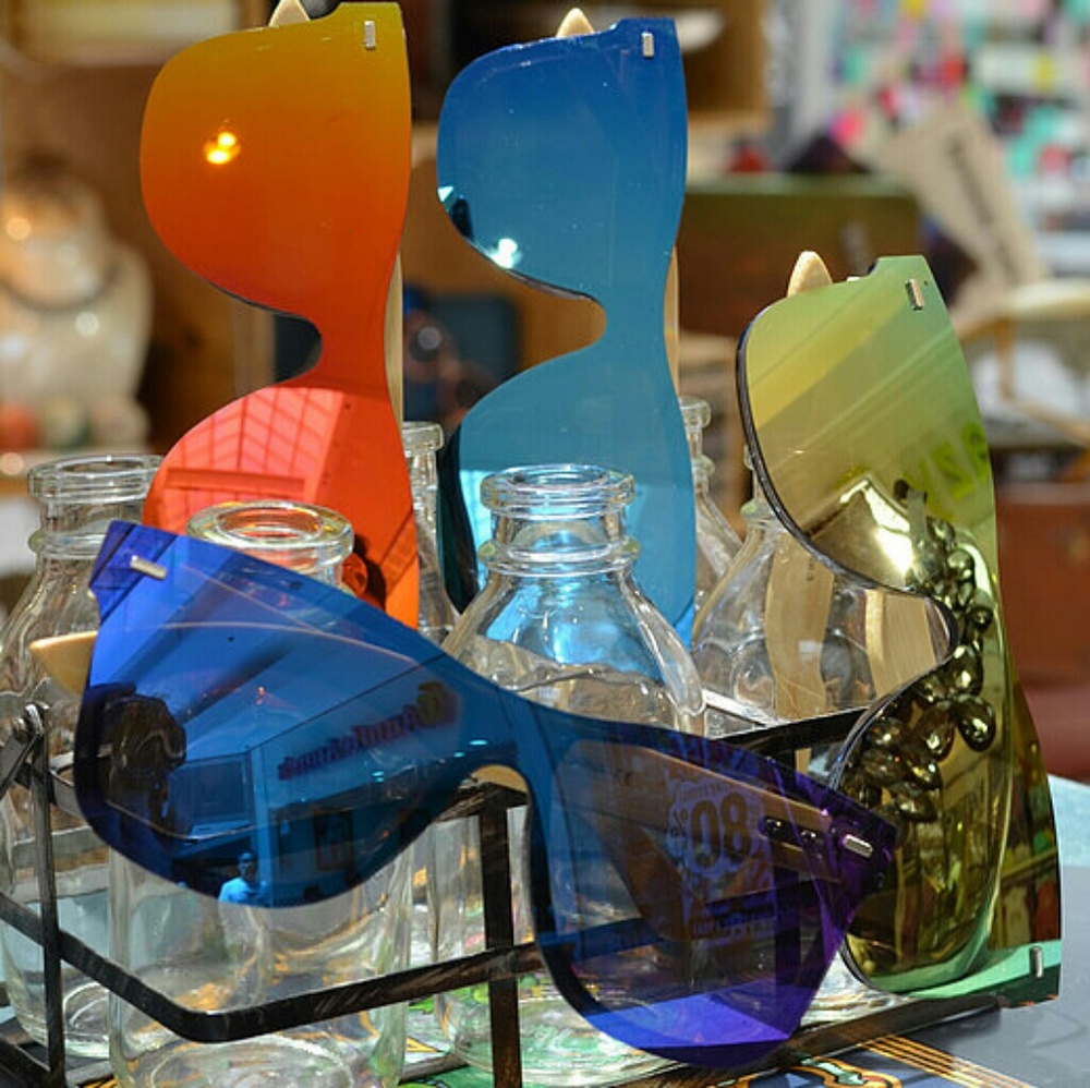 Sunglasses - Picture 2 of 4